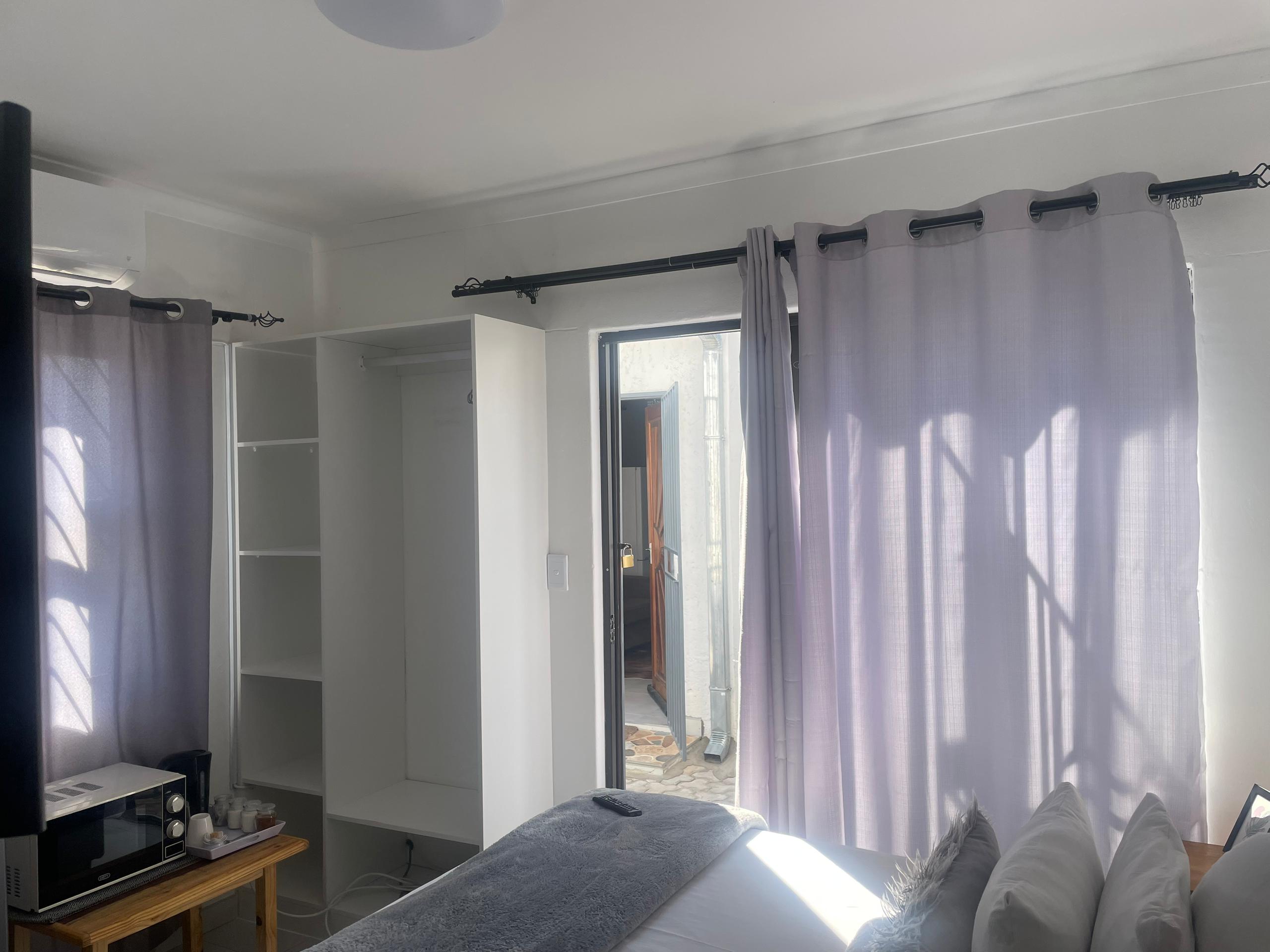 bon-sejour-guesthouse-okakarara-double-room2